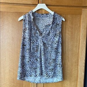 LOFT Sleeveless Blouse - Black and White Floral